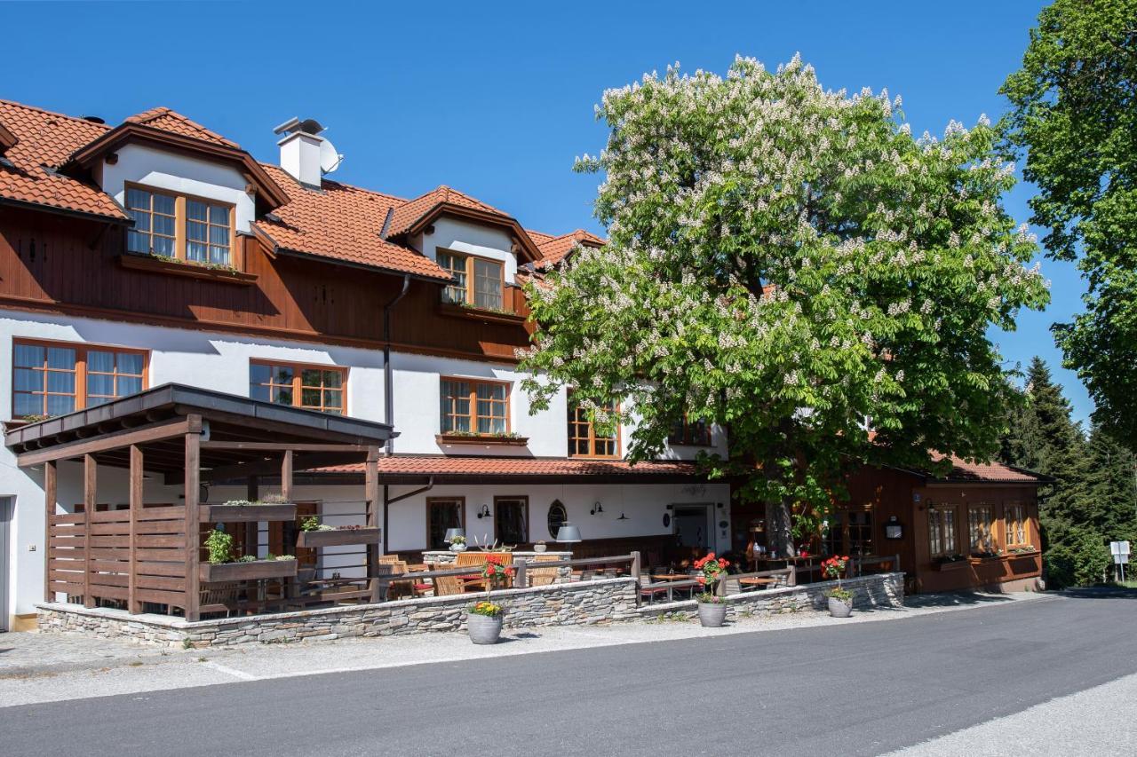 Zum Fally - Landgasthof Kirchberg am Wechsel Eksteriør billede